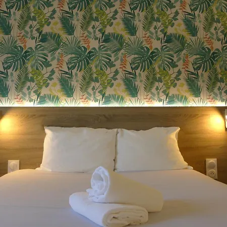 호텔 Kyriad Direct Toulon Ouest - Sur 라센느쉬르메르